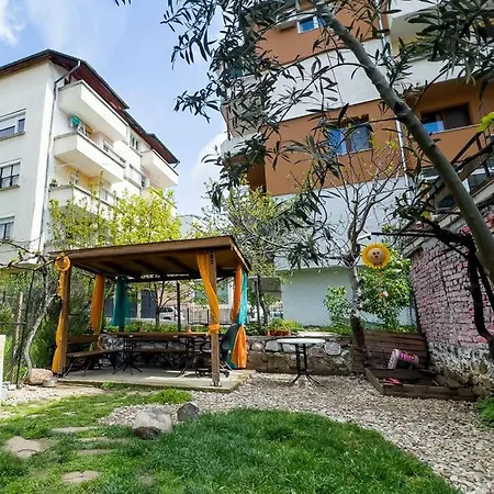 Berta Garden Lägenhet