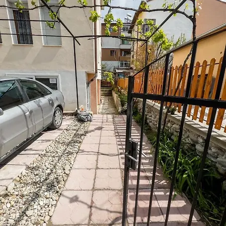 Berta Garden