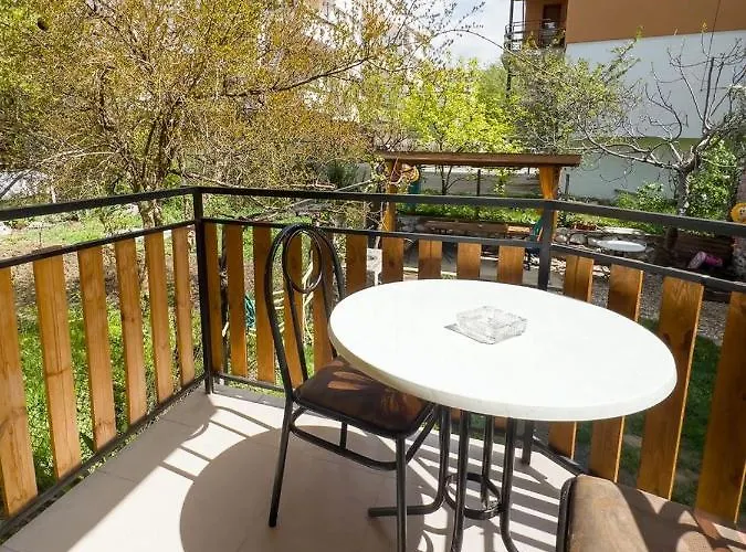 Berta Garden Apartament *